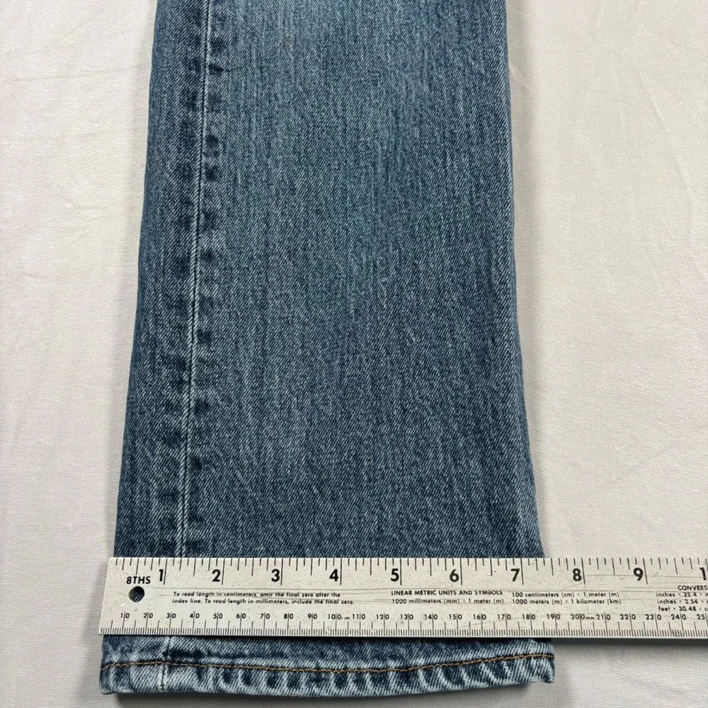 Levi's 501 Original Fit Jeans Mens 33x31 Blue Denim Button Fly Straight Leg